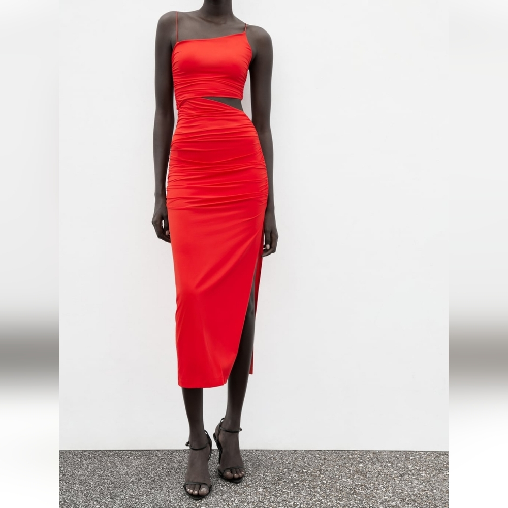 Cut out fitted asymmetrical dress